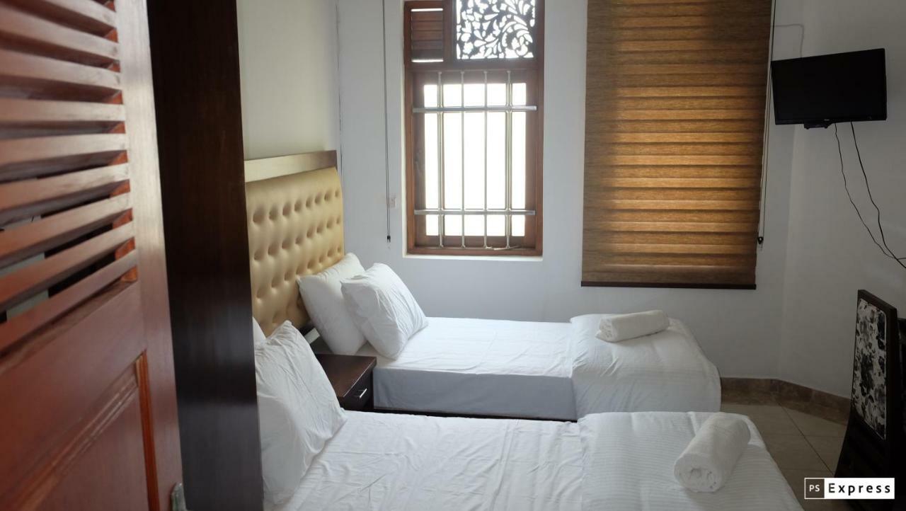 Vivid Colombo Hotell Eksteriør bilde
